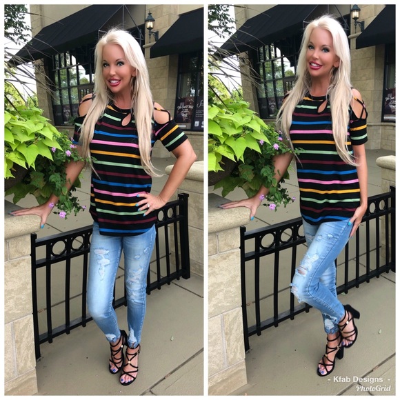 🛍LAST 1! Multi Stripe Cut Out Super Soft Top! - Picture 7 of 8